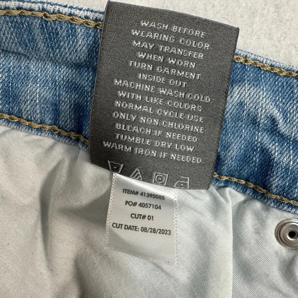 Torrid Perfect 5 Inch Jean Shorts Womens Plus Size 20 Light Wash High Rise - Picture 5 of 8